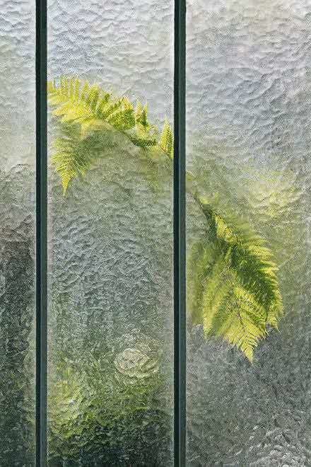 3-12mm Vetro temperato modellato Personalizzare le dimensioni per porte di finestre di edifici decorativi