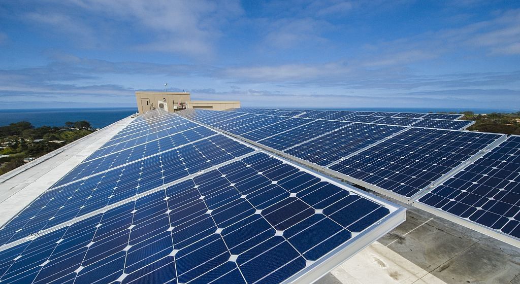 6.8 mm 7 mm vetro fotovoltaico solare trasparente con accumulo di luce elevata per edifici