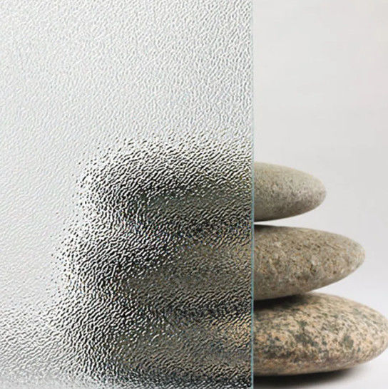 Personalizza le dimensioni vetro a disegno 3 mm 4 mm 5 mm per il bagno finestra edilizia decorativa