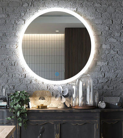 Vetro specchio decorativo anti-nebbia anti-vapore 800 mm-2800 mm ad alta riflettività per il muro del bagno