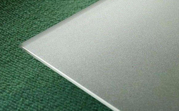 Vetro colorato inciso decorativo vetro ghiacciato personalizzato utilizzato per mobili e costruzioni