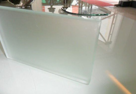 Bicchieri di vino anti-scorrere a colori chiari e incisi per arredamento domestico/edificio/decorare uffici