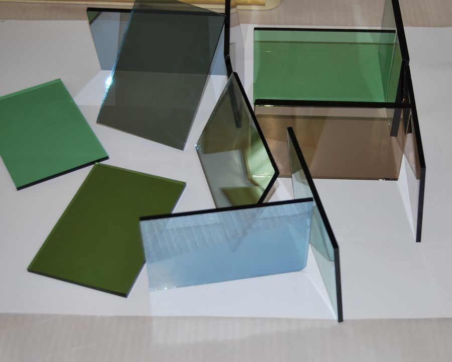 Vetro temperato riflettente antigraffio a prova di esplosione da 0,3 mm Vetro galleggiante per decorazioni a finestre