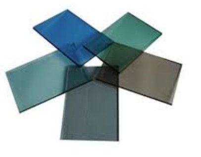 La produzione di vetro colorato con colore verde scuro/grigio scuro/azzurro Ford/bronzo ecc.