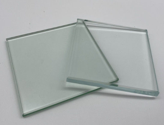 Dimensione/spessore vetro trasparente personalizzato per pareti di tenda/vetri da pavimento/luci a cielo aperto/serre