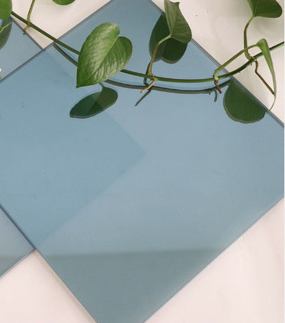 Vetro riflettente colorato di design unico e resistente per la decorazione degli edifici