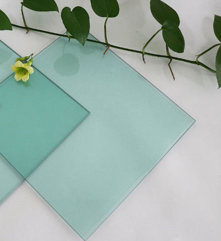 Vetro colorato/verde-F chiaro/basso-E colorato con tipografia moderna