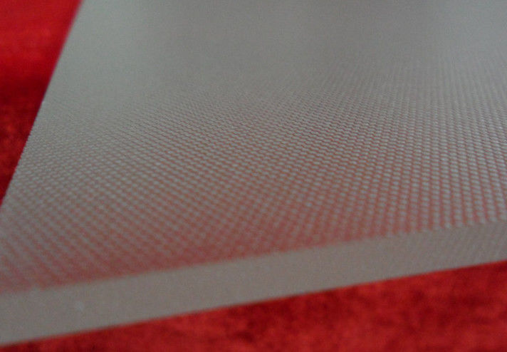 Decorazione degli edifici Pannelli fotovoltaici a basso contenuto di ferro Vetro Nebbia ≤1,5% Stabilità termica ≥Grado 4