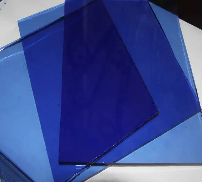 Vetro riflettente colorato standard di design unico e resistente per la decorazione degli edifici