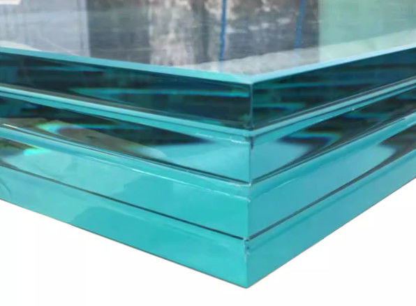 Vetro temperato laminato con prestazioni ambientali