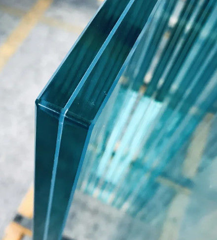 Dimensione Jumbo Superdimensione 6.38mm 8.38mm 10.38mm 12.38mm Spessore Alta qualità Extra trasparente vetro laminato di sicurezza con prezzo basso all'ingrosso